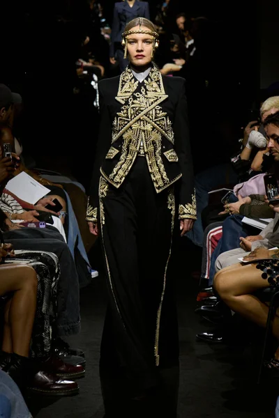 Look 1